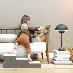 BObles Crocodile L 24 -Baby Bonus 01 104 024 788 crocodile sand grey play 2