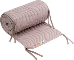 Done By Deer Quiltet Sengerand M/bindebånd Waves Pudder