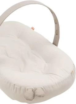 Done By Deer Cozy Lounger M/aktivitetsbue Raffi Sand 17 Done By Deer Cozy Lounger M/aktivitetsbue Raffi Sand -Baby Bonus 5712643033011 3