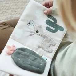 Done By Deer Aktivitetsbog Lalee Sand -Baby Bonus 5712643034407 7