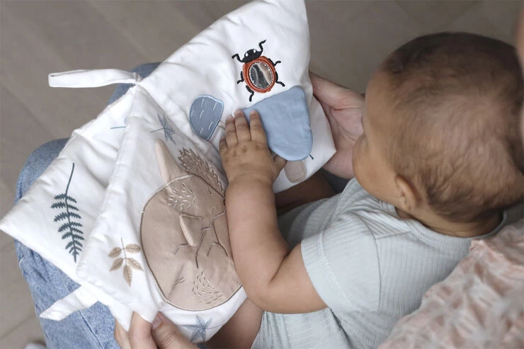 Cam Cam Copenhagen Fabric Book - OCS Forest 4 Cam Cam Copenhagen Fabric Book - OCS Forest - Billede 2