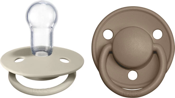 BIBS De Lux 2 PACK Silicone Vanilla/Dark Oak 3 BIBS De Lux 2 PACK Silicone Vanilla/Dark Oak
